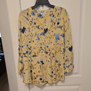 Coldwater Creek  Floral Pintuck Tunic with Blue Print